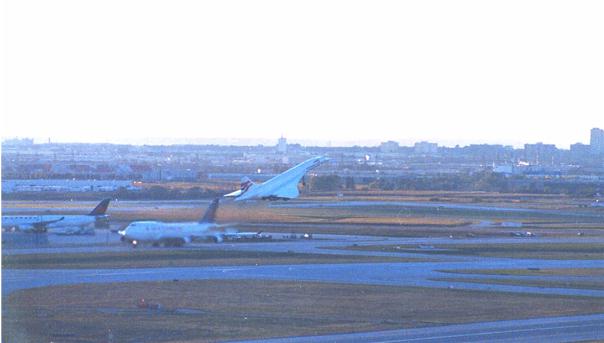 Concorde now airborne